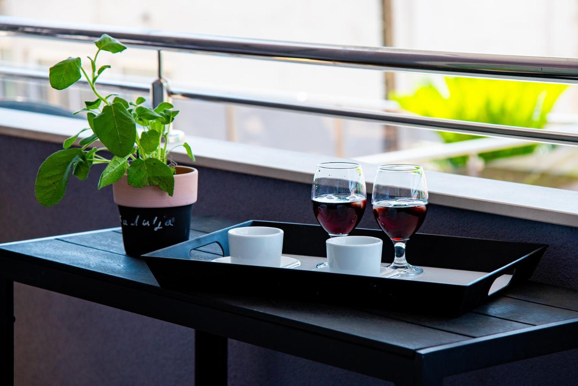 Pool Me Up! Apartment Sibenik Ngoại thất bức ảnh