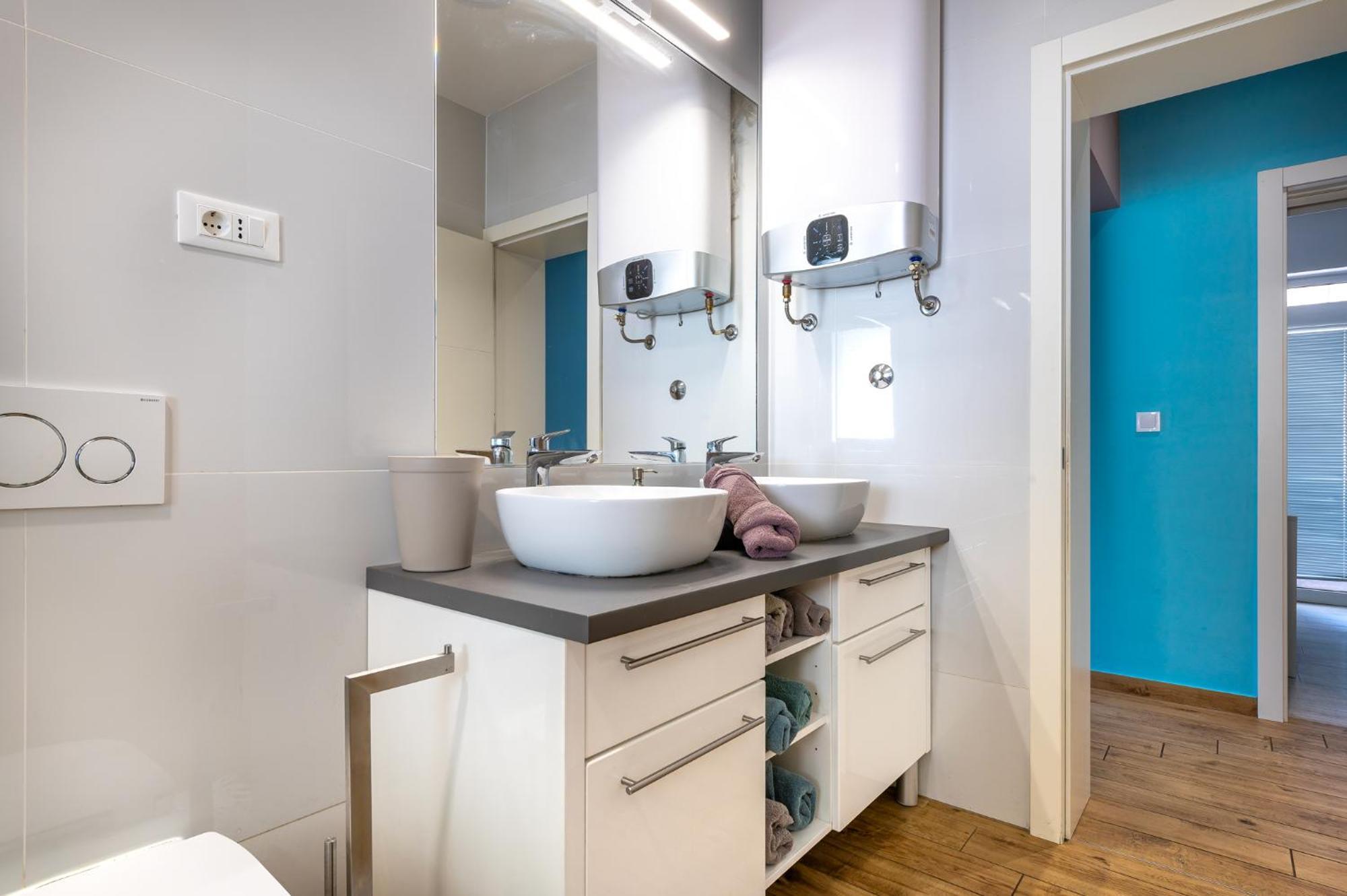 Pool Me Up! Apartment Sibenik Ngoại thất bức ảnh